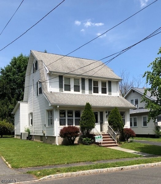 Primary Photo - 8 Amherst Pl