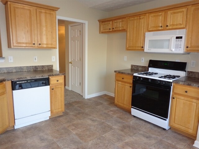 Building Photo - 3373 Spangle Cir NW