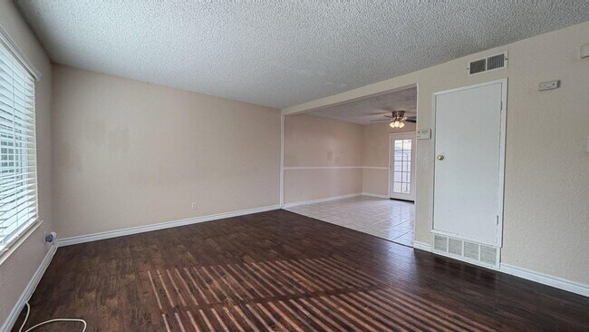 Foto del edificio - 1029 Clark St