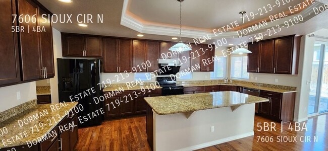 Building Photo - 7606 N Sioux Cir