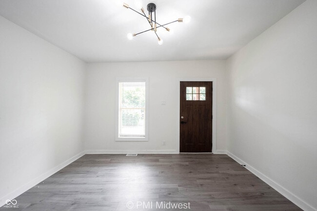 Foto del edificio - 426 N Bradley Ave