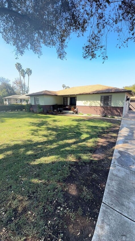 Building Photo - Beautiful 3 Bedroom Home in Riverside