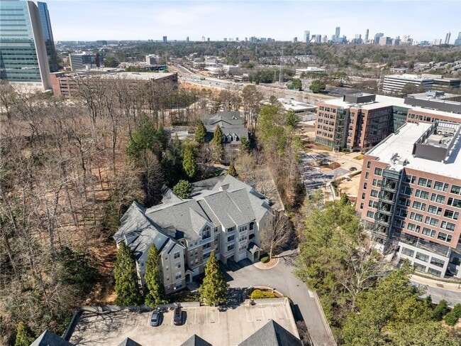 Foto del edificio - 4007 Westchester Ridge NE