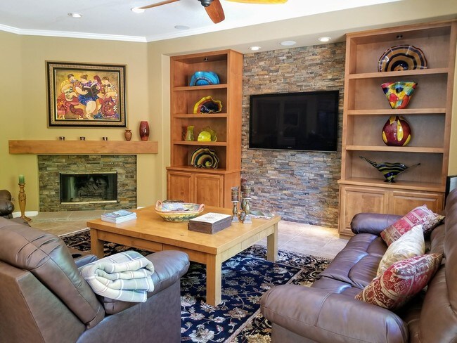 Building Photo - 44 San Marino Cir
