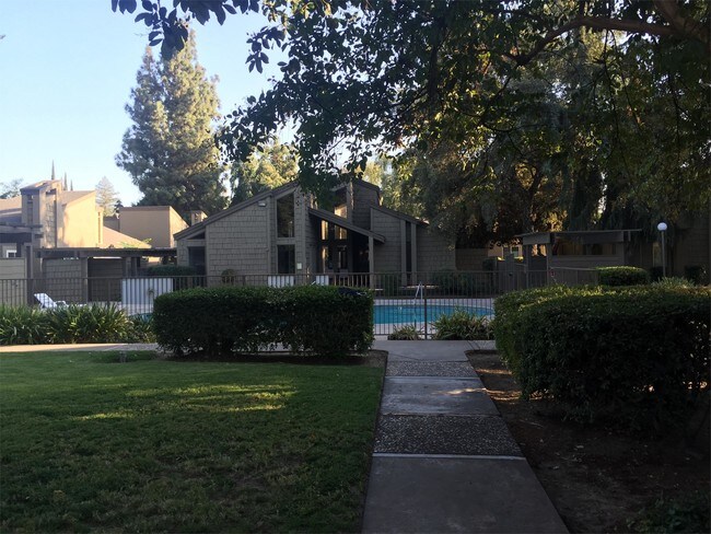 Foto del edificio - 1313 Floyd Ave