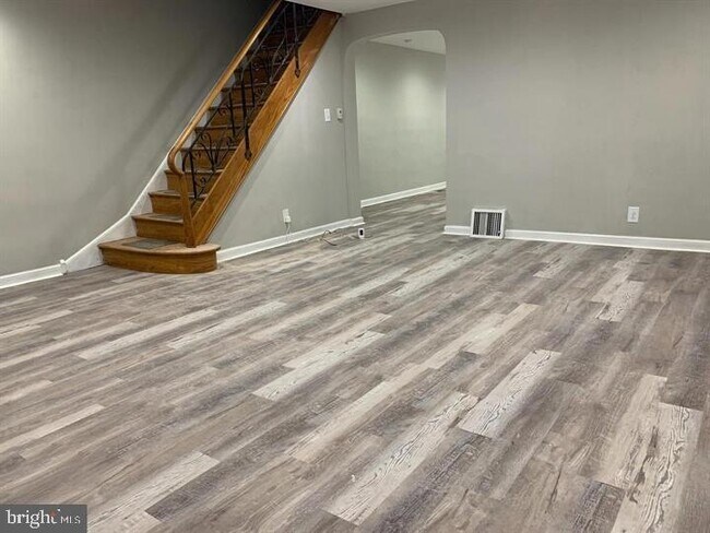 Foto del edificio - 206 E Walnut Park Dr