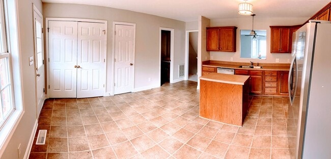 Building Photo - 606 Northwynd Cir