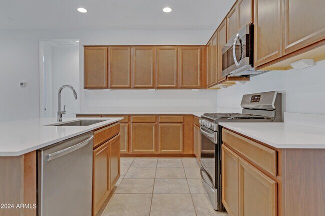 Foto del edificio - 8916 W Bethany Heights Dr