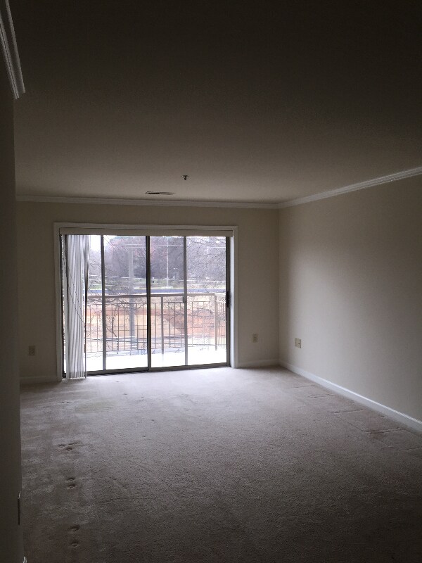 Building Photo - 1160 N Quincy St