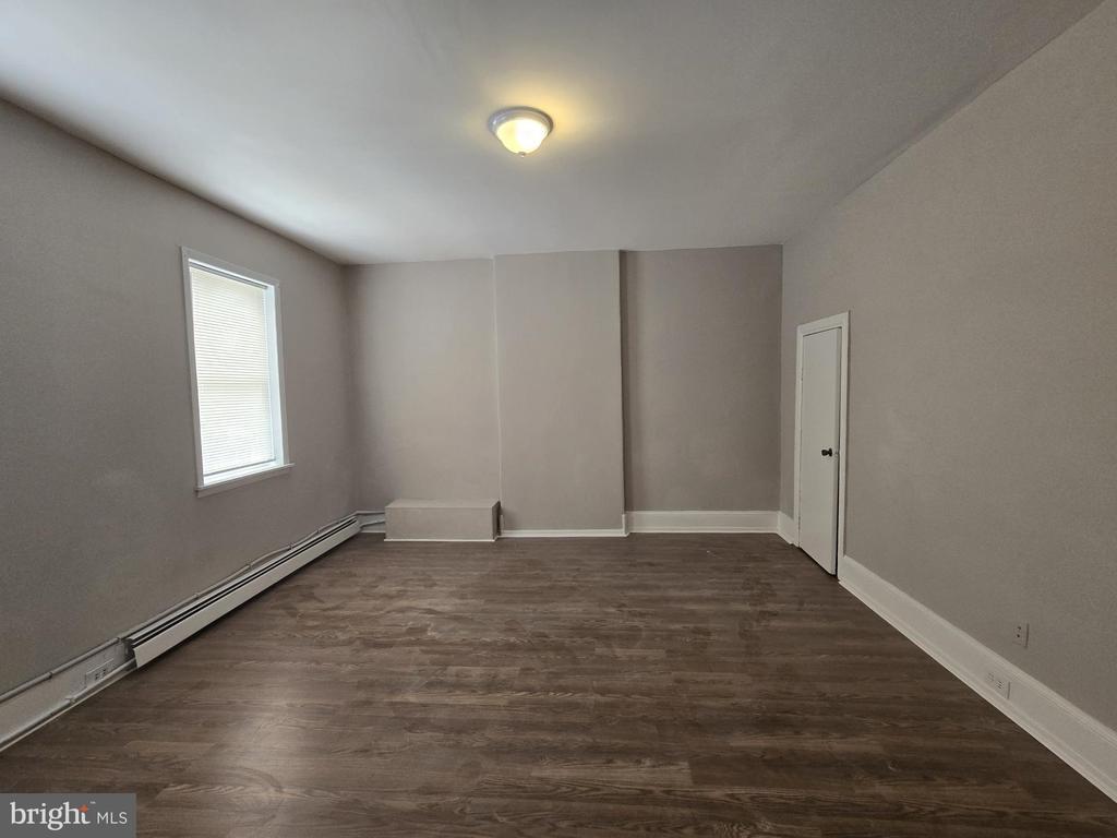 Foto principal - 3047 Frankford Ave