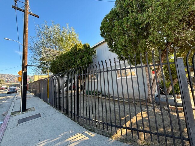 Foto del edificio - Maclay, 13222-13226