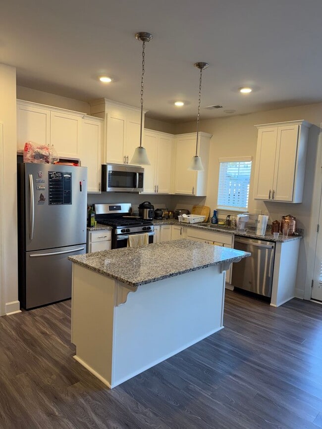 Photo - 3 Bedroom 2.5 Bath Townhome is the Madison Park area!!!