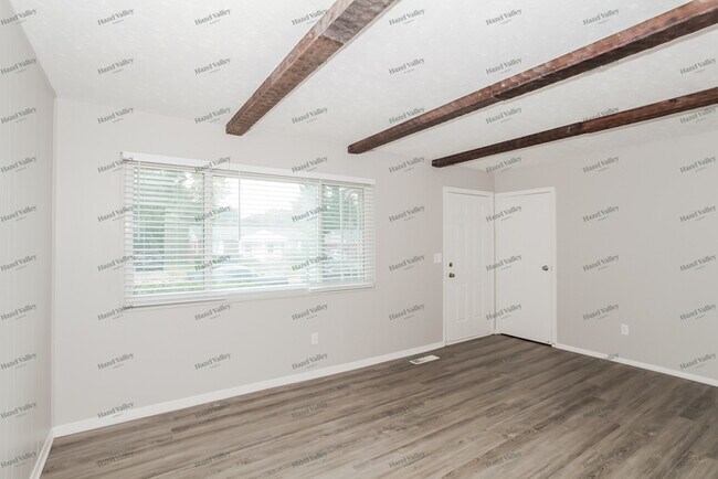 Foto del edificio - 1977 Windmill Way