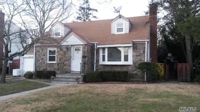 Foto principal - 1867 Aaron Ave