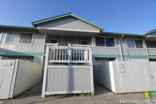 Building Photo - 95-1147-1147 Maka?ika?i St