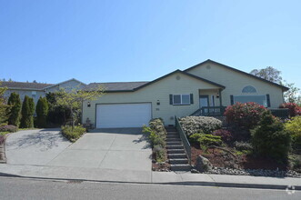 Building Photo - 70 Amethyst Dr