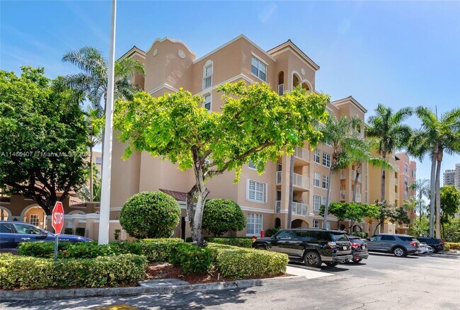 Foto del edificio - 19655 E Country Club Dr