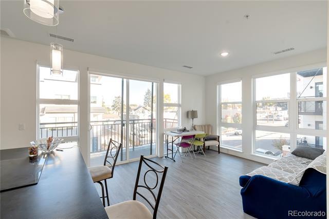 Foto del edificio - 3500 S Corona St