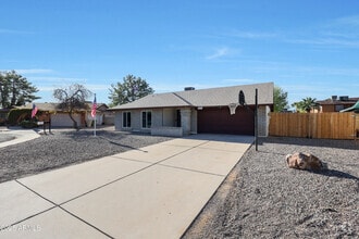 Building Photo - 6029 W Pershing Ave