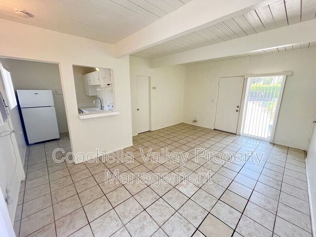 Building Photo - 1900 E Baristo Rd