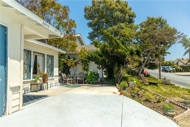 Building Photo - 34458 Camino El Molino