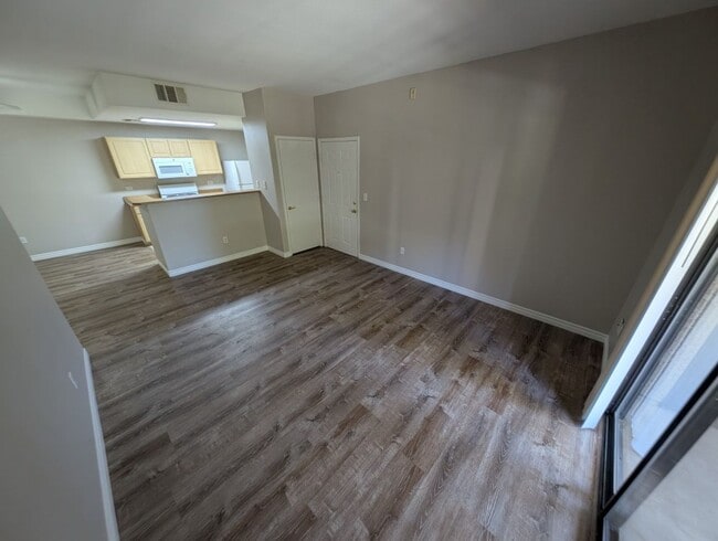 Building Photo - 8250 N Grand Canyon Dr
