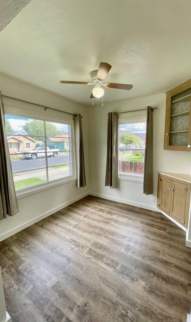 Foto del edificio - Freshly renovated 2bdrm, 1 bath house with...