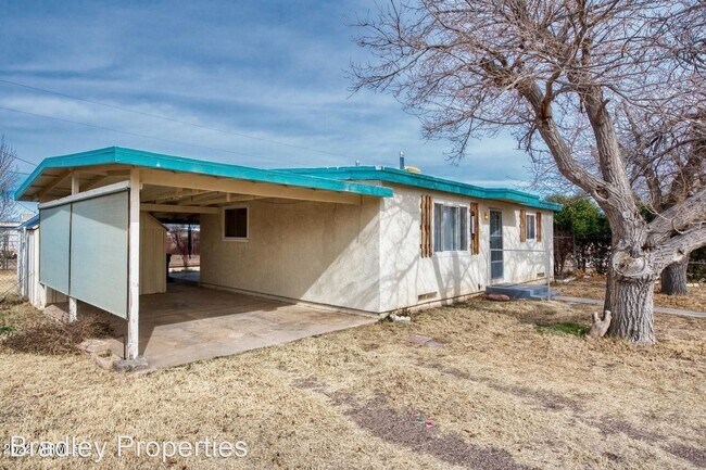 Building Photo - 2 br, 1 bath House - 105 E Yuma St