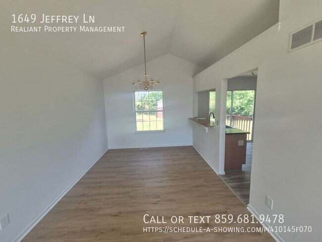 Foto del edificio - 1649 Jeffrey Ln