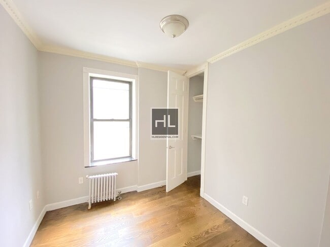 Building Photo - Elizabeth Street