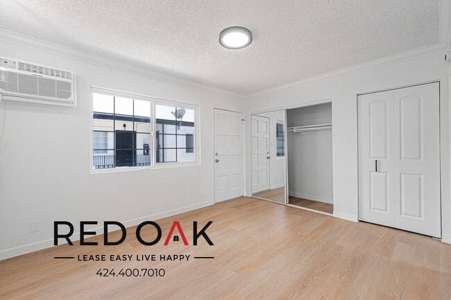 Building Photo - 1540 W 145th St