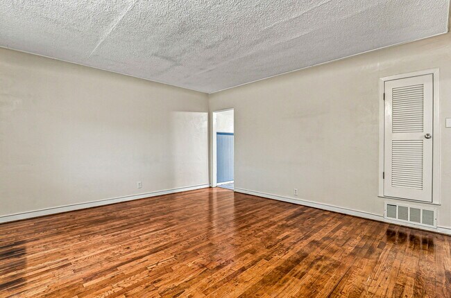Building Photo - 7713 Veracruz Ave