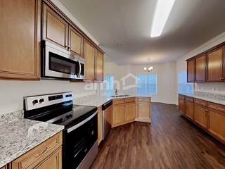 Building Photo - 3044 Holderwood Dr