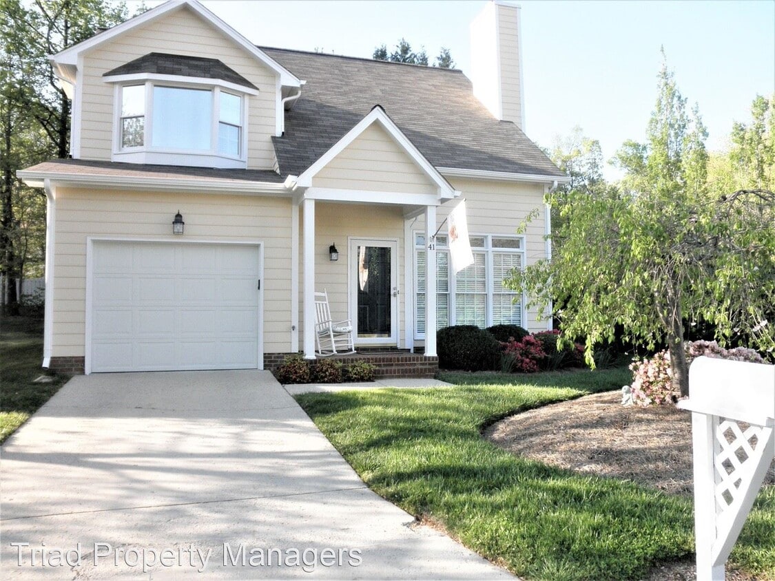 Primary Photo - 3 br, 2.5 bath House - 41 Park Village Lane