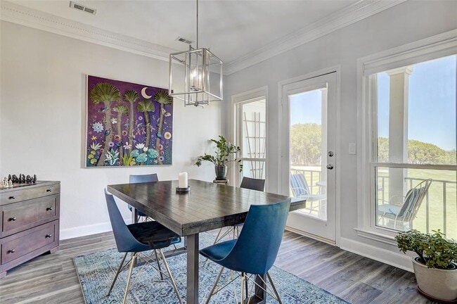 Building Photo - 16 Tournament Way