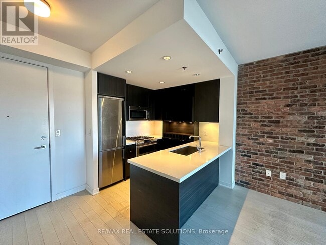 Building Photo - 88 Colgate Ave