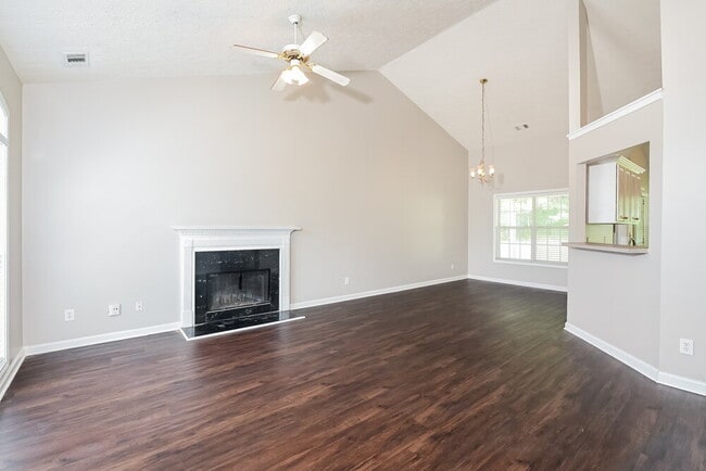 Foto del edificio - 3810 Biltmore Oaks Dr SE