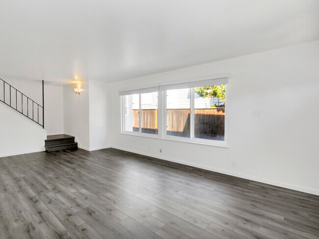 Building Photo - 1117 Park Ave