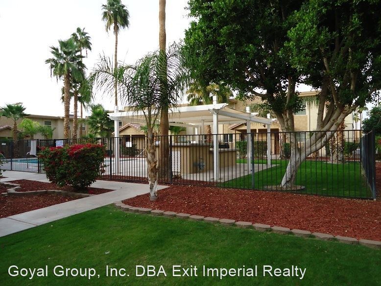 Foto principal - 4 br, 2 bath House - 650 N. Imperial Ave. #15