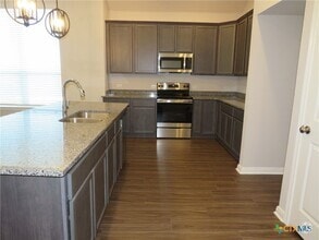 Building Photo - 6308 Golden Gate Dr