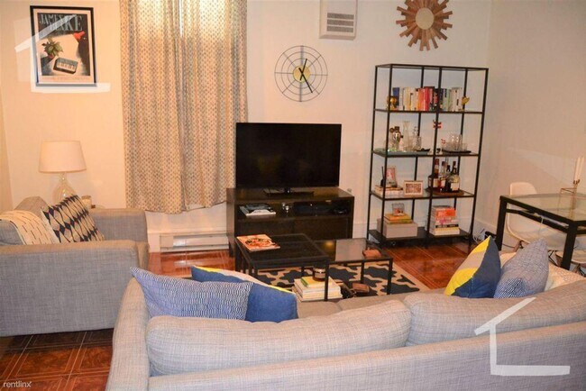 Foto del edificio - Garden Level 1bed in Coolidge Corner for $2200 a month