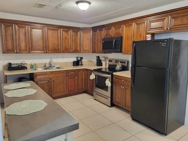 Foto del edificio - 2759 NW 58th Terrace