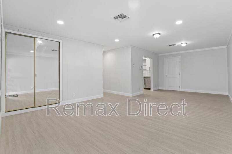 Foto del edificio - 319 S Congress Ave