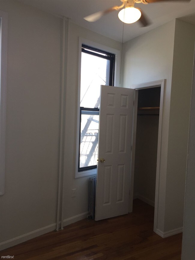 Building Photo - 3 br, 1 bath  - 98 Bushwick Ave 3R