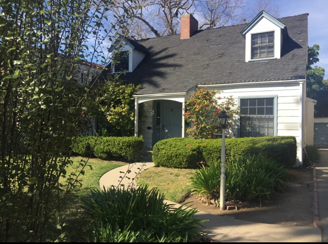 Charming Cheviot Hills House - 3037 Motor Ave