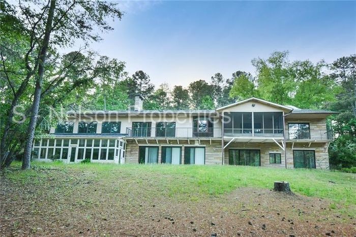 Foto principal - 2101 Poplar Falls Ave