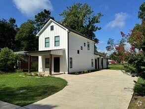 Building Photo - 111 S College St