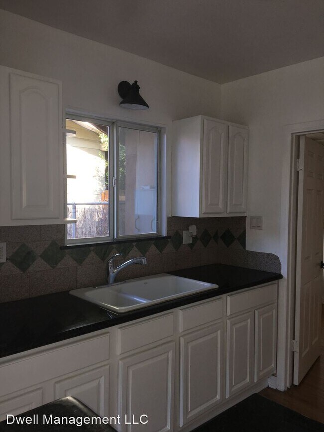 Foto del edificio - 1 br, 1 bath House - 1622 1/2 Alessandro St
