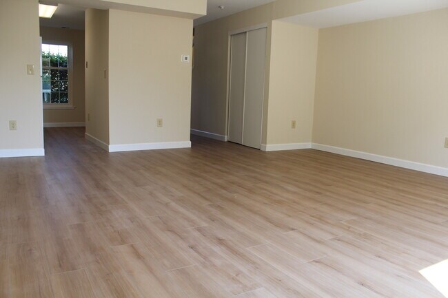 Foto del edificio - 1830 Pennland Ct