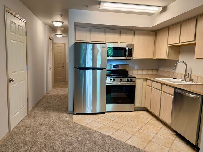 Foto del edificio - 600 N 85th St